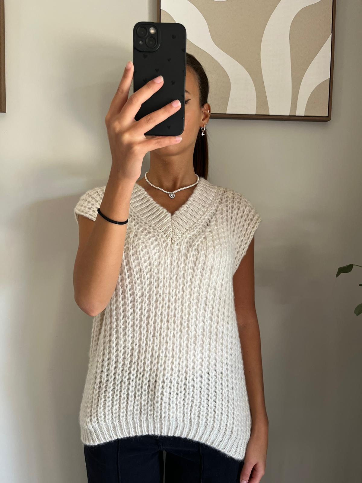 Pull sans manches en maille côtelée – Écru