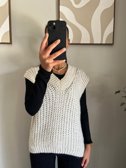 Pull sans manches en maille côtelée – Écru
