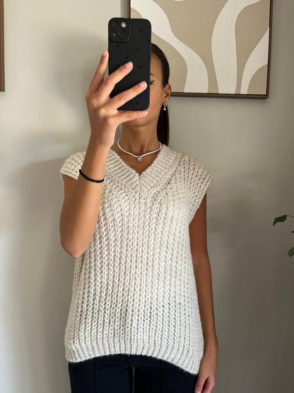 Pull sans manches en maille côtelée – Écru