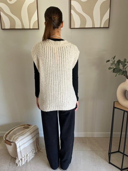 Pull sans manches en maille côtelée – Écru